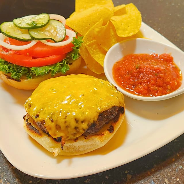 Basic Burger.